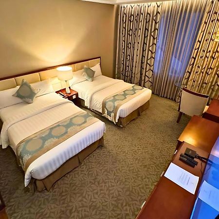 The Avenue Plaza Hotel Naga  Eksteriør bilde